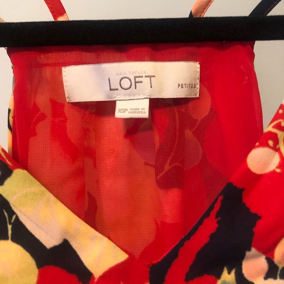 Flowy Red Floral Loft Tank Top - Picture 3 of 5